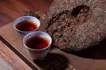 苦、澀味絕不是古樹普洱的霸氣，那也叫懂普洱茶，別逗了！