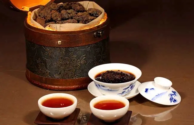 喝普洱完整滋味，品老茶成熟茶湯