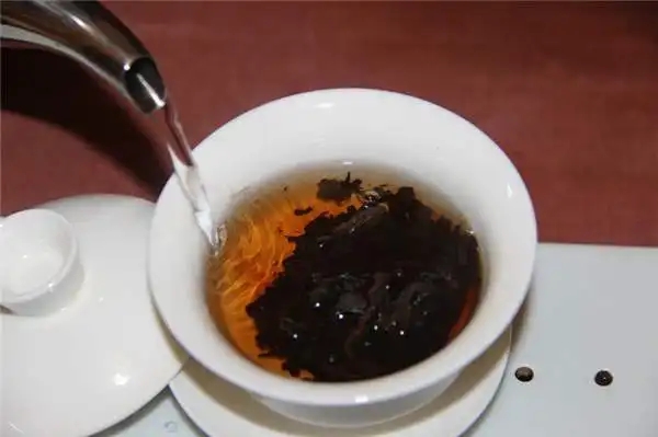 為什么你泡的熟茶，湯色像醬油？