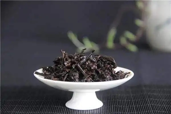 判斷普洱茶是不是好料，只看一個(gè)地方！