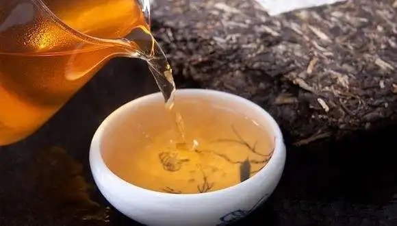 為什么越來(lái)越多人選擇普洱茶！