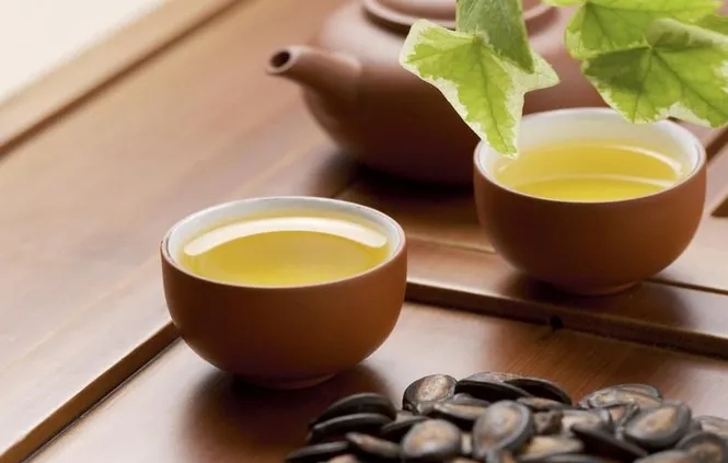 普洱茶的茶性是屬寒還是屬熱？