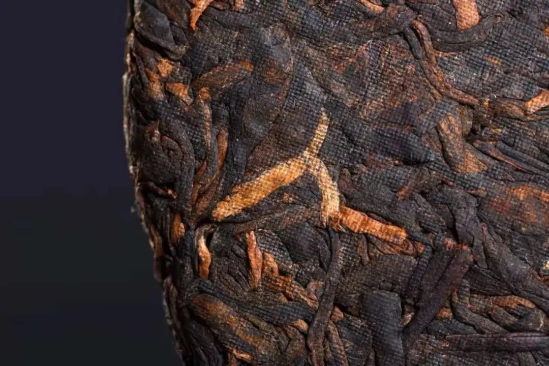 易武熟茶，當(dāng)屬易武地道發(fā)酵